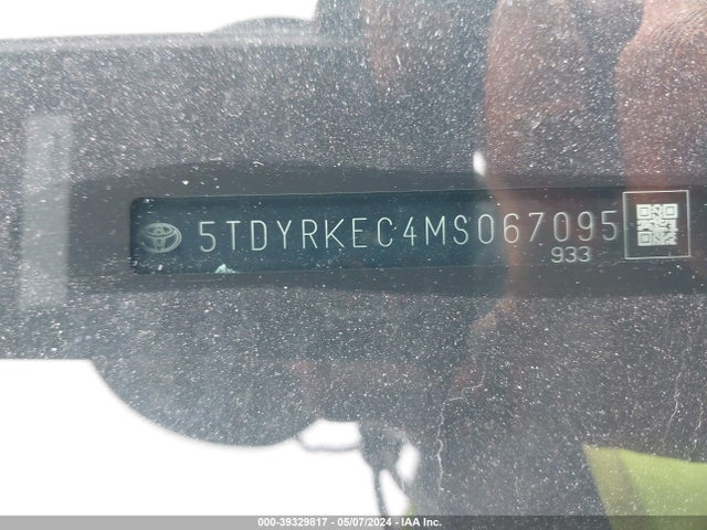 Toyota SIENNA XLE 2021 5TDYRKEC4MS067095 Image 9