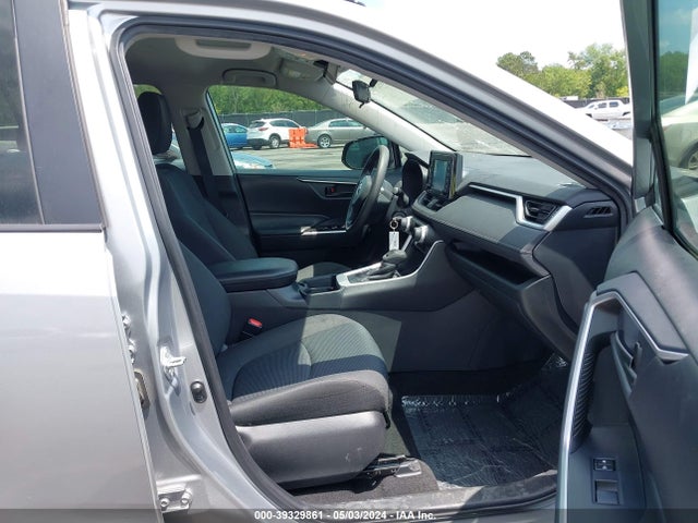 Toyota RAV4 LE 2020 2T3H1RFV3LC066714 Image 5