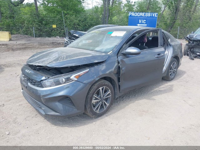 KIA Forte Lxs 2023 3KPF24AD7PE622996 Image 2