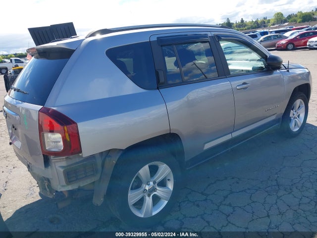 1C4NJDBB0HD106607 Jeep Compass Sport 4x4