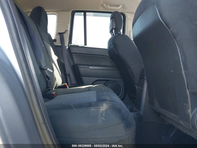 1C4NJDBB0HD106607 Jeep Compass Sport 4x4