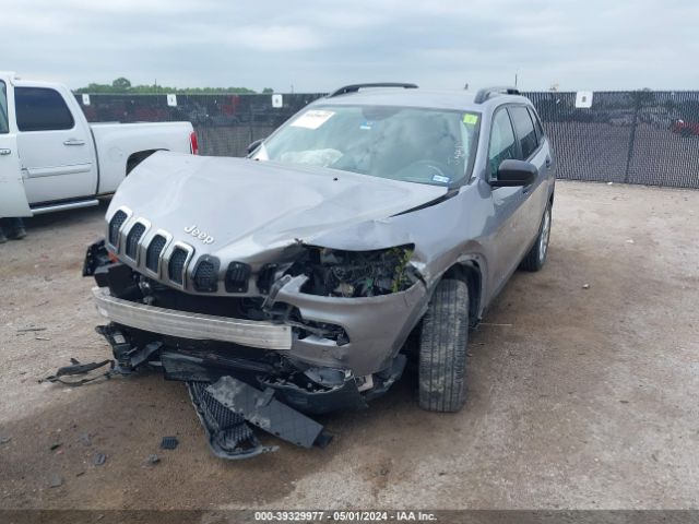 1C4PJLAB8GW217025 Jeep Cherokee Sport