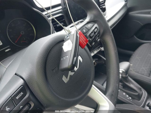 3KPA25AD0PE627327 KIA Rio 5-door S