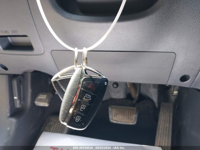 Hyundai Santa Fe Se Ultimate 2017 KM8SR4HF6HU253130 Image 11