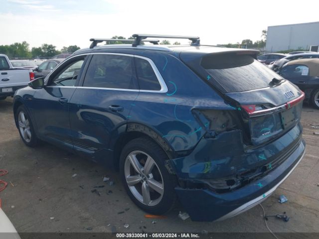 WA1LAAGE3KB009035 Audi E-tron Premium Plus
