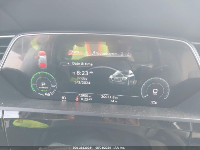 WA1LAAGE3KB009035 Audi E-tron Premium Plus