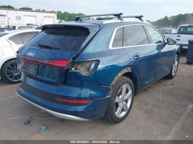 WA1LAAGE3KB009035 Audi E-tron Premium Plus