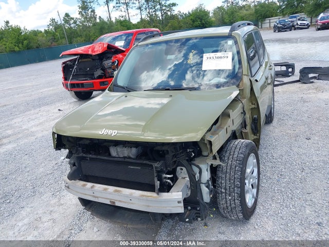 ZACCJABT2FPB86828 Jeep Renegade Latitude