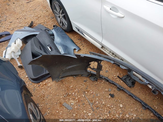Toyota Corolla Hybrid Le 2021 JTDEAMDE2MJ023120 Image 12