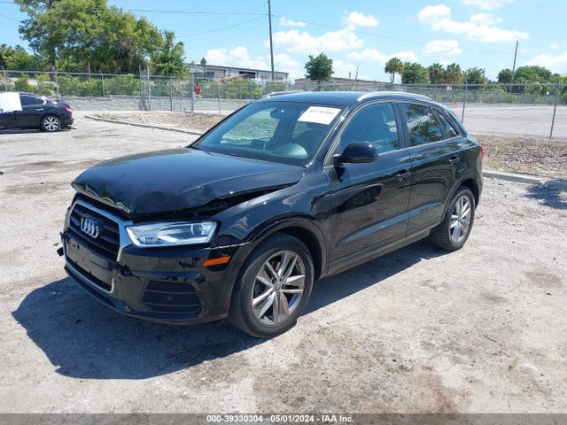 WA1ECCFS2HR006374 Audi Q3 2.0t Premium