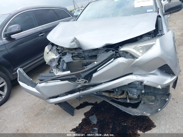 Toyota RAV4 LE 2016 2T3ZFREV9GW300642 Image 12