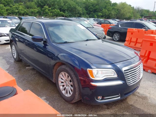 Auction sale of the 2013 Chrysler 300 Motown, vin: 2C3CCAAG7DH658331, lot number: 39330435