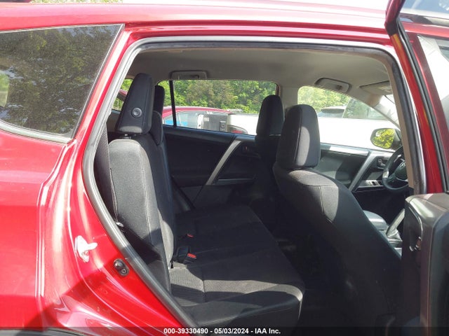 Toyota RAV4 LE 2016 JTMZFREV5GJ062853 Image 8