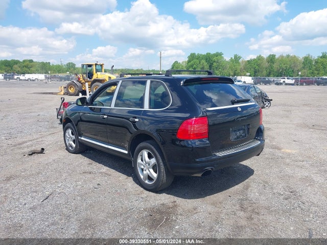 2005 PORSCHE CAYENNE WP1AA29P15LA20176 Photo 2