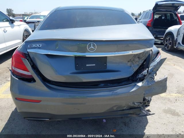 WDDZF4JB7KA553941 Mercedes-Benz E 300