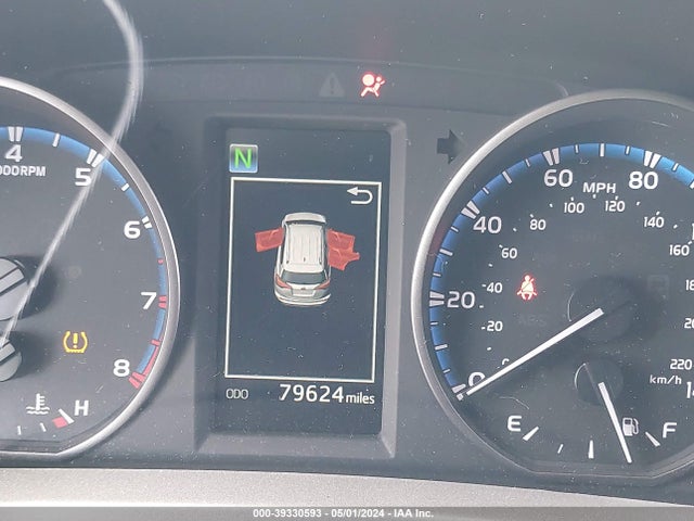 Toyota RAV4 LE 2017 2T3ZFREV3HW346730 Image 15