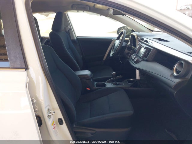 Toyota RAV4 LE 2017 2T3ZFREV3HW346730 Image 5