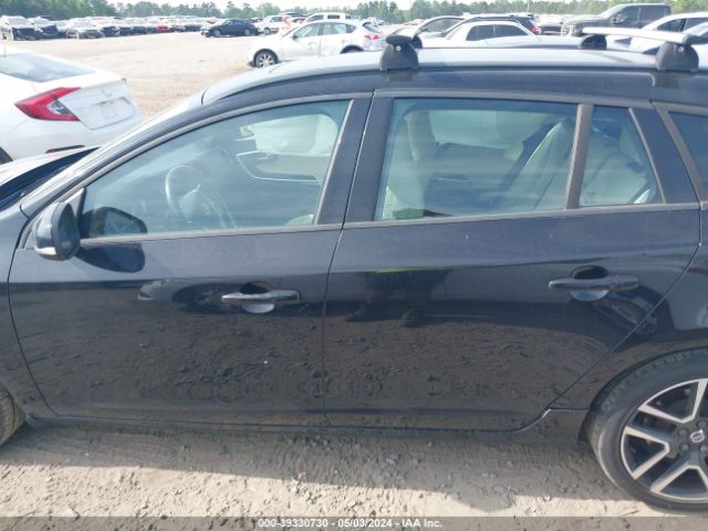 YV140MEL1J2385502 Volvo V60 T5 Dynamic