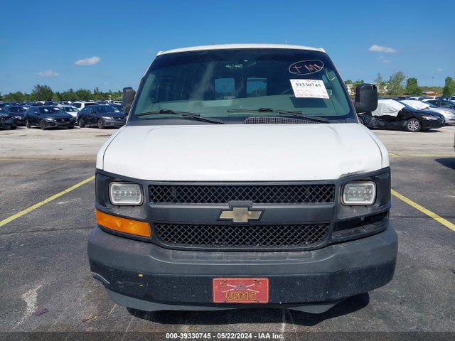 Chevrolet Express 2500 Work Van 2017 1GCWGAFF5H1310075 Image 6