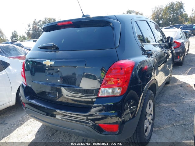 Chevrolet TRAX LS 2019 3GNCJKSB0KL175088 Image 4
