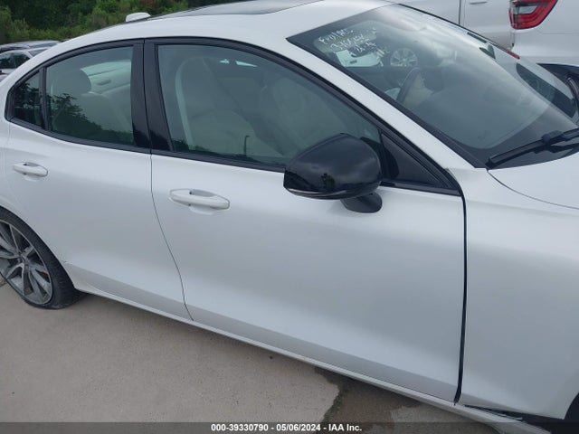 7JR102FZ9MG119329 Volvo S60 T5 Momentum