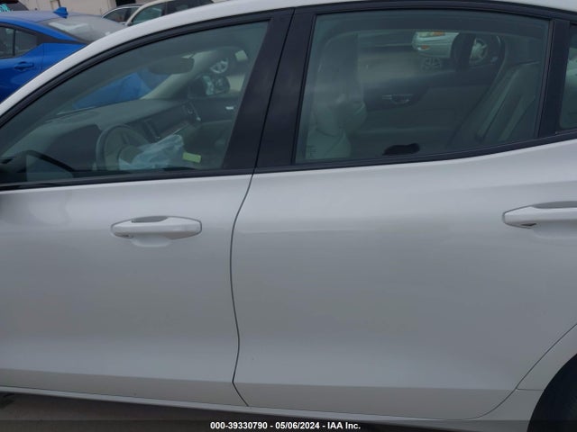 7JR102FZ9MG119329 Volvo S60 T5 Momentum