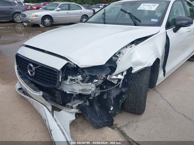 7JR102FZ9MG119329 Volvo S60 T5 Momentum