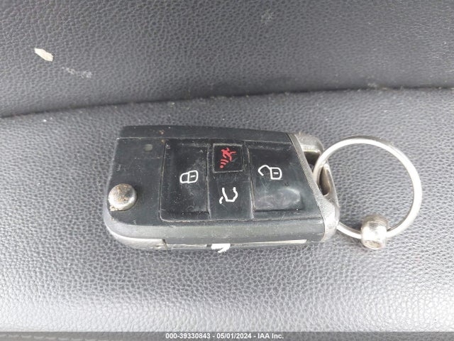 WVWLF7AU0FW331964 Volkswagen Golf R 4-door