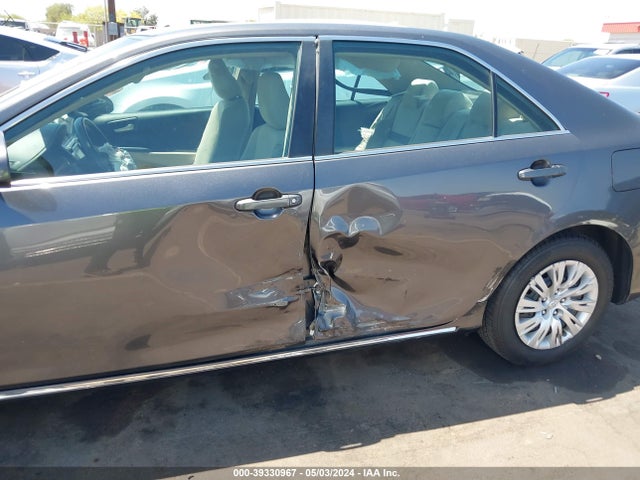 Toyota CAMRY LE 2014 4T4BF1FKXER369939 Image 16