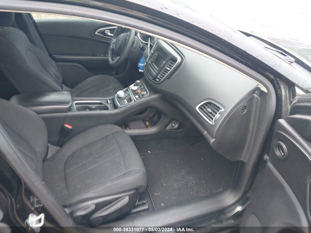 Chrysler 200 Limited 2015 1C3CCCAB4FN751110 Image 5