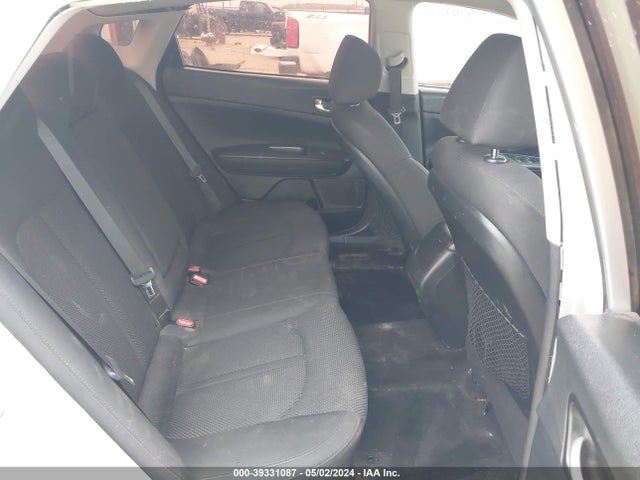 KIA Optima Lx 2019 5XXGT4L33KG347861 Image 8
