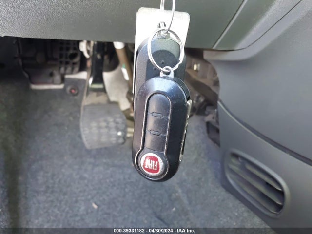 2013 FIAT 500 3C3CFFAR1DT646494 Photo 10