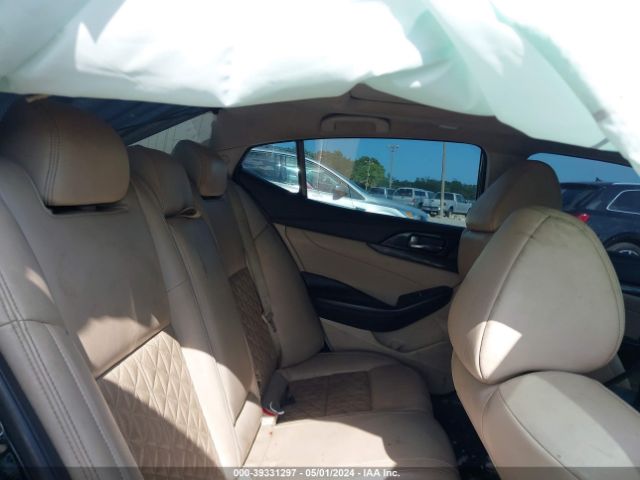 1N4AA6AP9JC401116 Nissan Maxima 3.5 Platinum