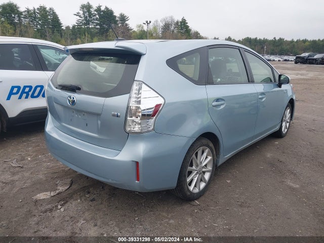 Toyota Prius V Five 2014 JTDZN3EU8E3347250 Image 4
