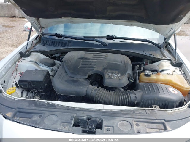 Chrysler 300 2014 2C3CCAAG5EH376545 Image 10