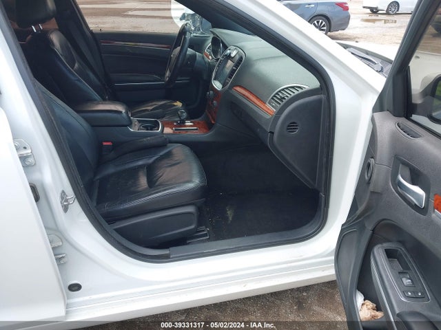 Chrysler 300 2014 2C3CCAAG5EH376545 Image 5