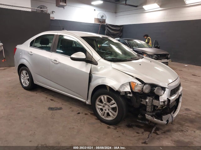 Chevrolet Sonic Lt Auto 2016 1G1JC5SB8G4166804 головне зображення