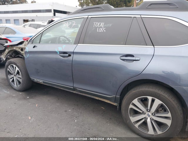 Subaru Outback 2.5i Limited 2018 4S4BSAKC8J3238142 Image 15