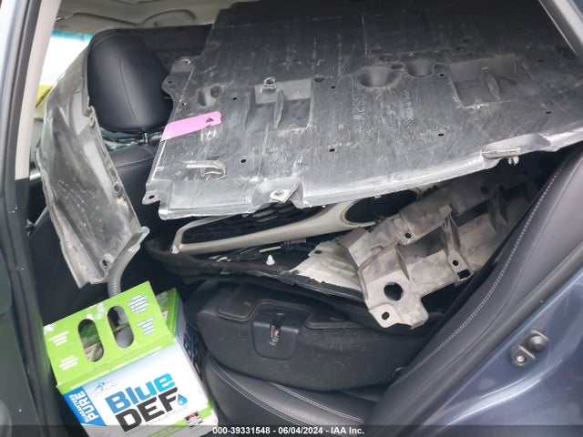 Subaru Outback 2.5i Limited 2018 4S4BSAKC8J3238142 Image 8