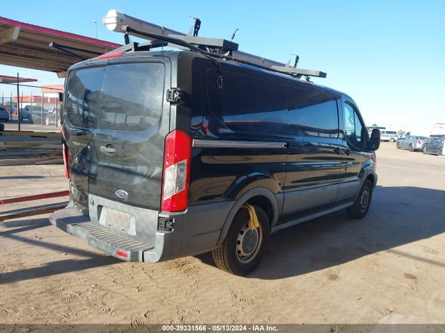 Ford Transit-150 2015 1FTYE1YM5FKA21652 Image 4