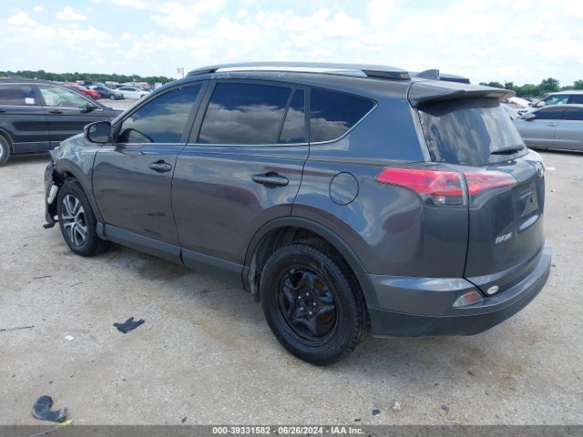 Toyota RAV4 LE 2018 JTMZFREV6JJ741957 Image 3