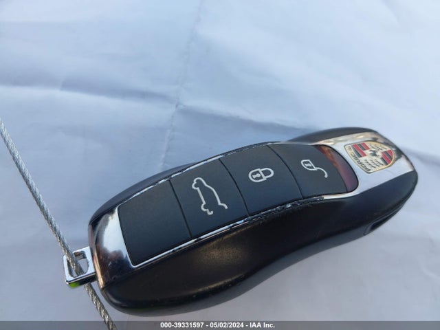 2017 PORSCHE MACAN WP1AF2A56HLB61793 Photo 10