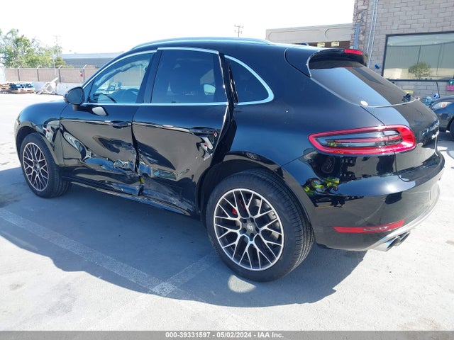 2017 PORSCHE MACAN WP1AF2A56HLB61793 Photo 2