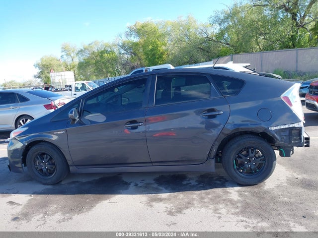 Toyota Prius Two 2015 JTDKN3DU6F0443240 Image 15