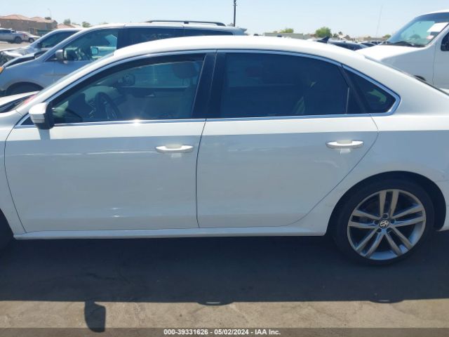 1VWAT7A31FC082502 Volkswagen Passat 1.8t Limited Edition