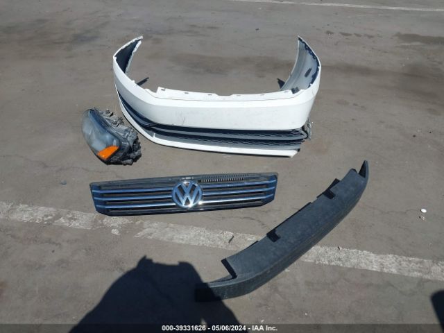 1VWAT7A31FC082502 Volkswagen Passat 1.8t Limited Edition