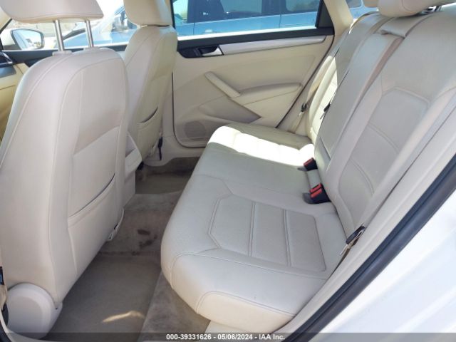 1VWAT7A31FC082502 Volkswagen Passat 1.8t Limited Edition
