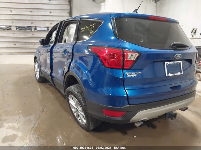 Ford ESCAPE SE 2019 1FMCU9GD4KUA32455 Image 3