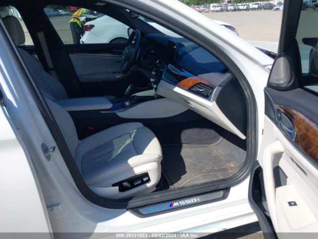 2019 BMW 5 SERIES WBAJB9C55KB464738 Photo 4