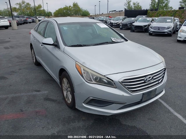 Hyundai SONATA SE 2016 5NPE24AF4GH266130 Image 1